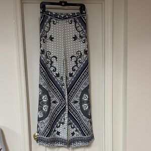 Elegant Blue and White Patterned palazzo pants